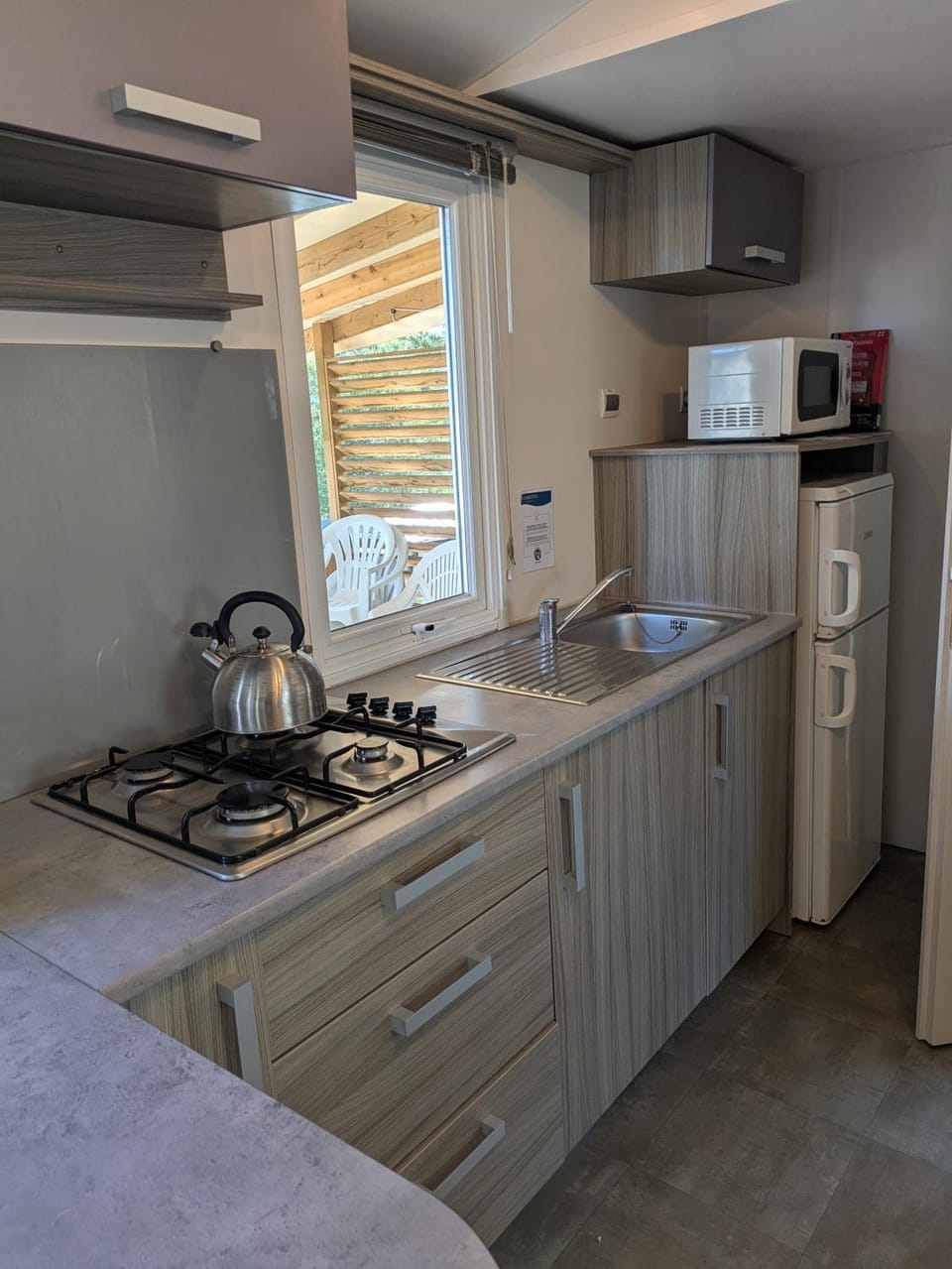 Mobil-home dans les Gorges du Verdon Campground/ 
RV Resort in Aups