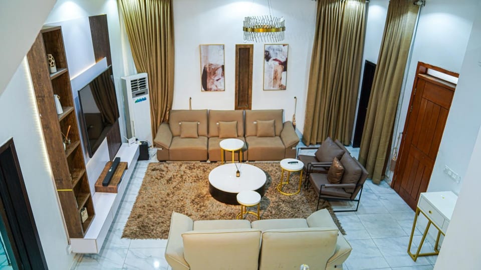 Dreamscape luxurious 3 bedroom apartments in lekki House in Lagos, Nigeria