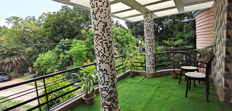 Spring, Day, Garden, View (from property/room), Balcony/Terrace, Garden view