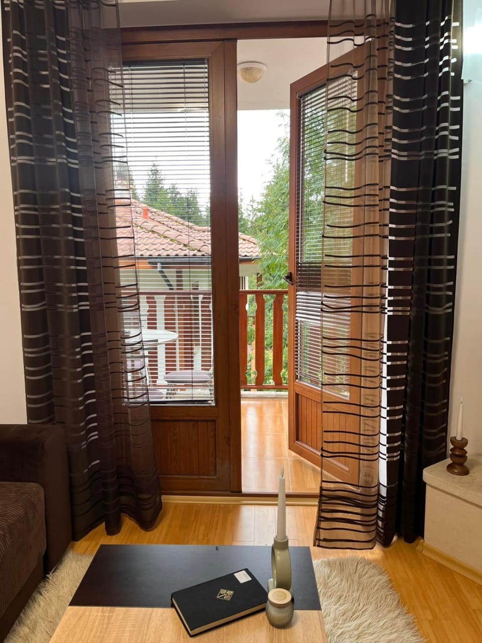 View (from property/room), Balcony/Terrace, Living room, Seating area