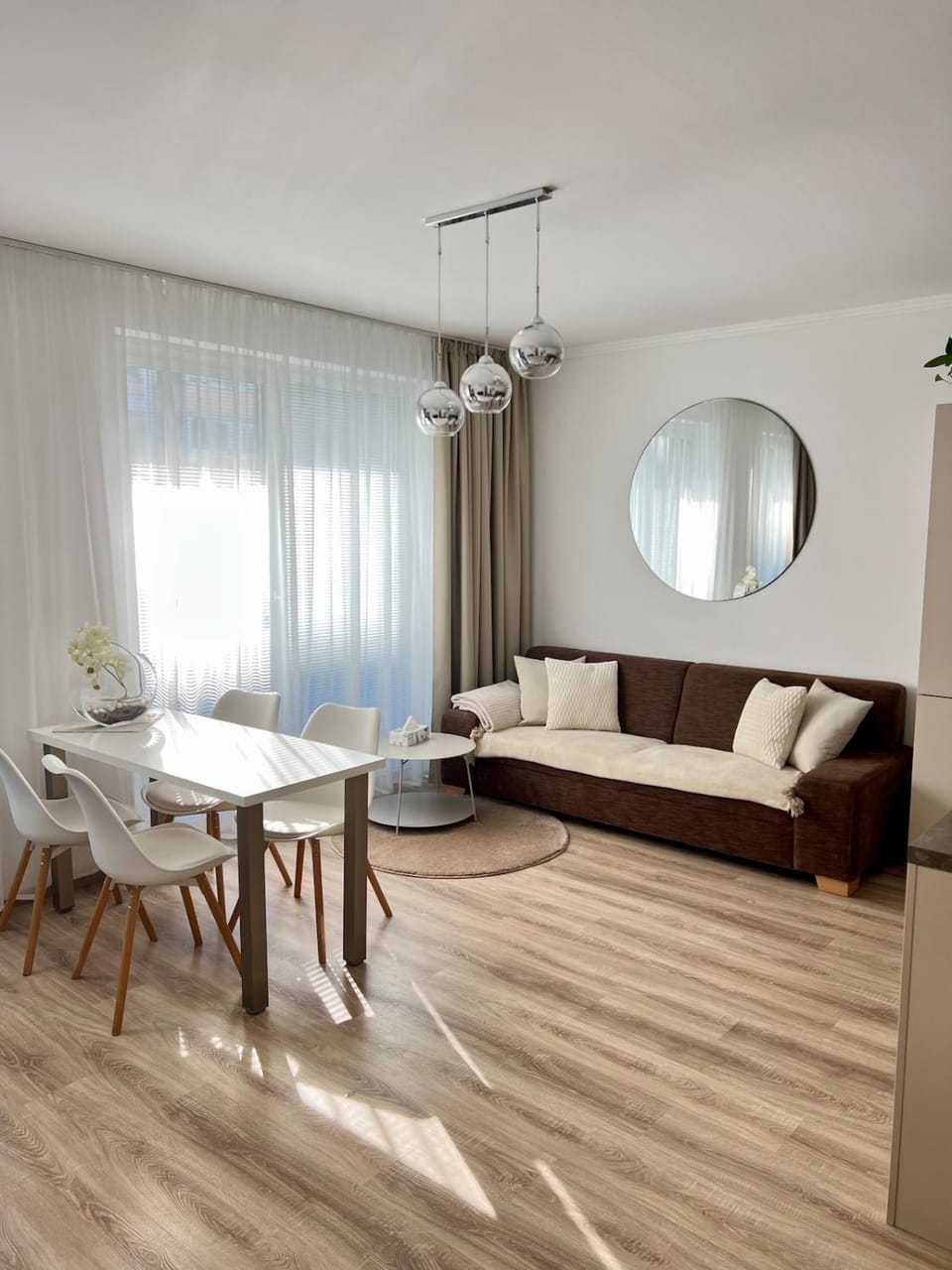 Die Harmonie - Modern Apartment near City Center with Free Private Parking Apartment in Bratislava
