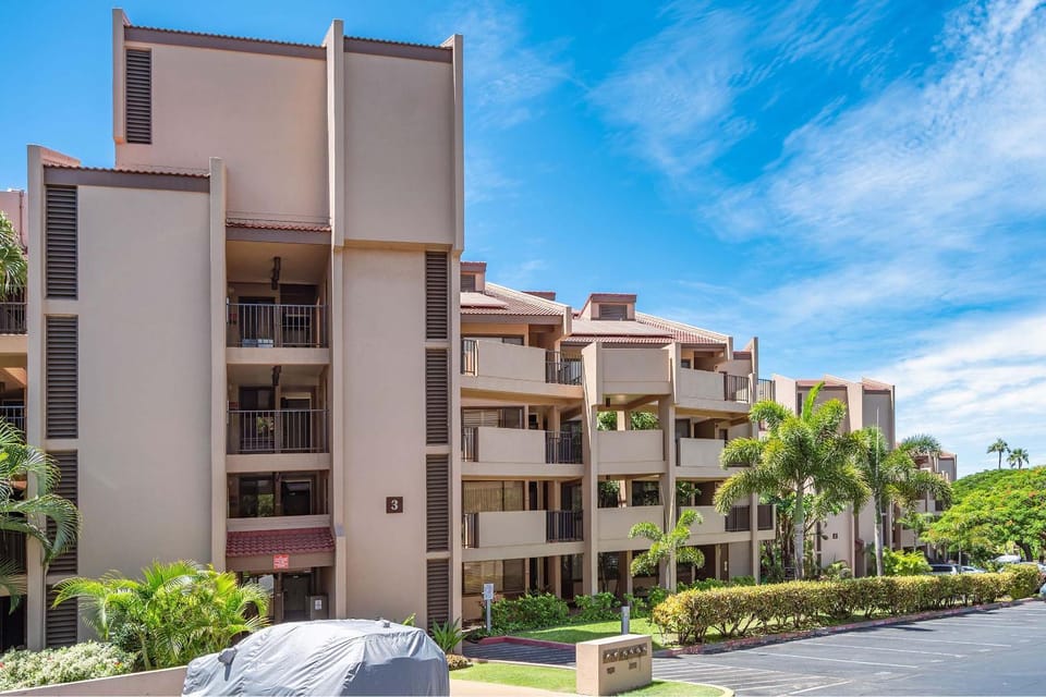 Discover Kamaole Sands 3-101 - Premium Ground Floor Renovation, Split AC, Wi-Fi House in Wailea