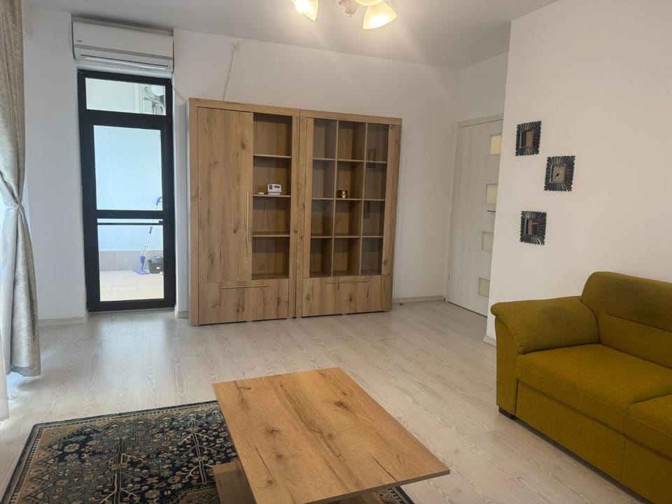Modern Apartment Băneasa- 15 min from Therme Apartment in Bucharest
