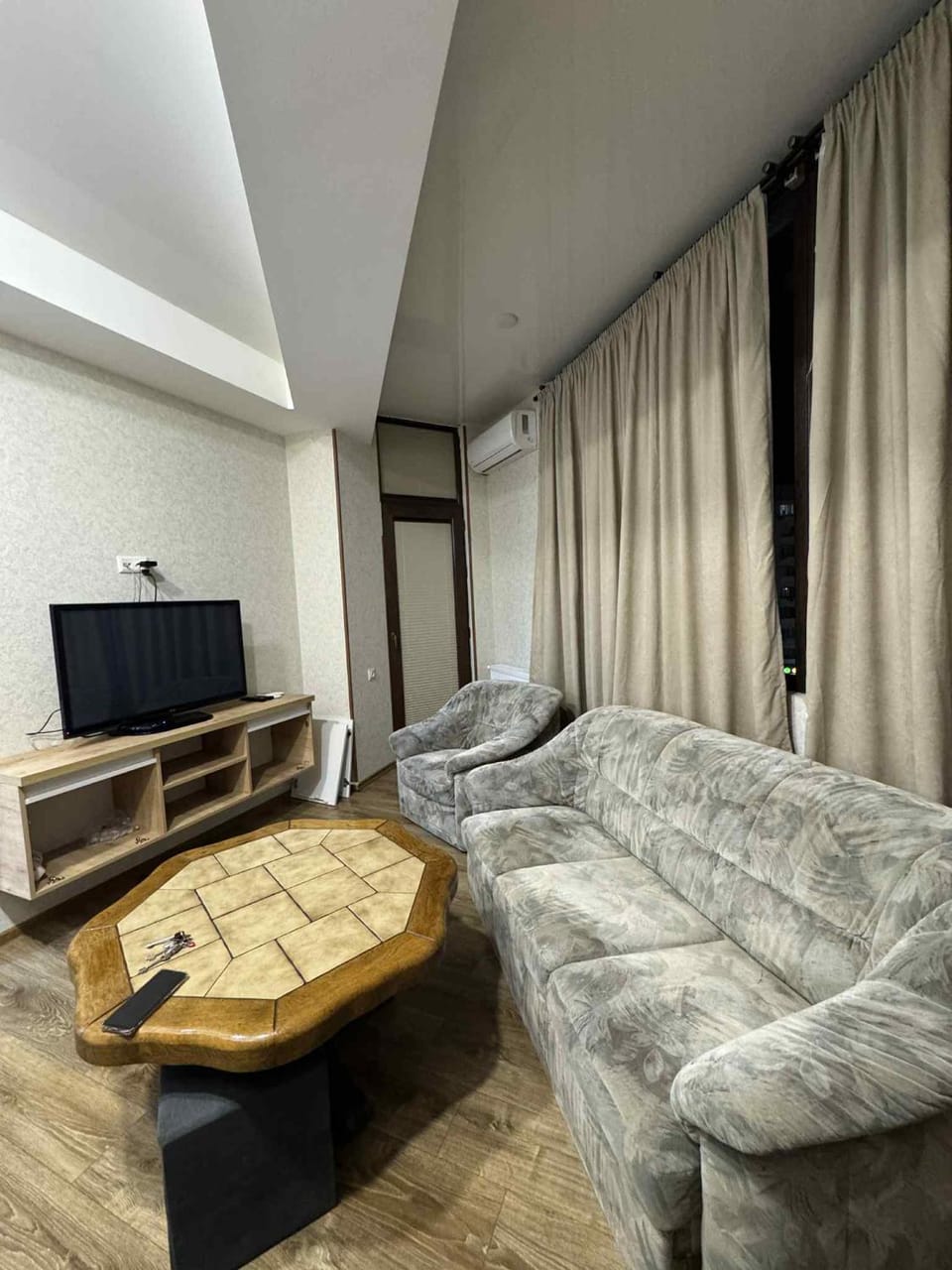 Communal lounge/ TV room, TV and multimedia, Seating area