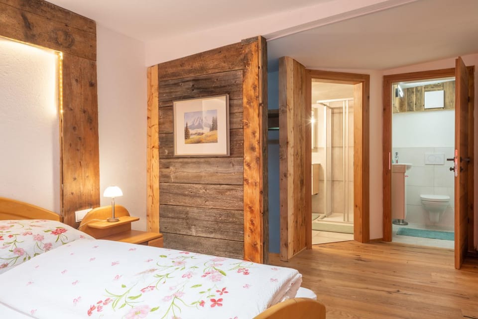 Roses Landhaus Apartment in Tyrol