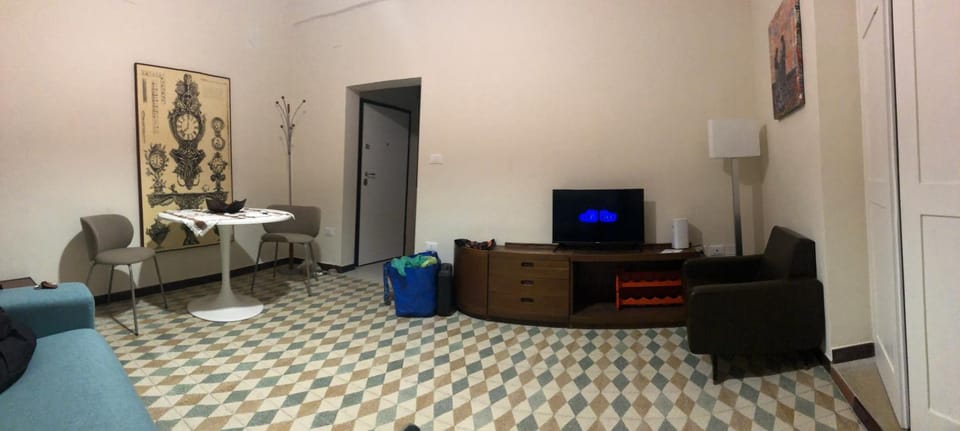 TV and multimedia, Seating area