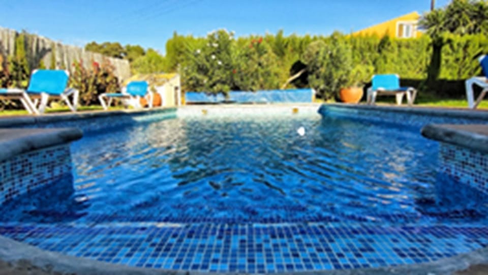 Natural landscape, Garden view, Swimming pool, sunbed