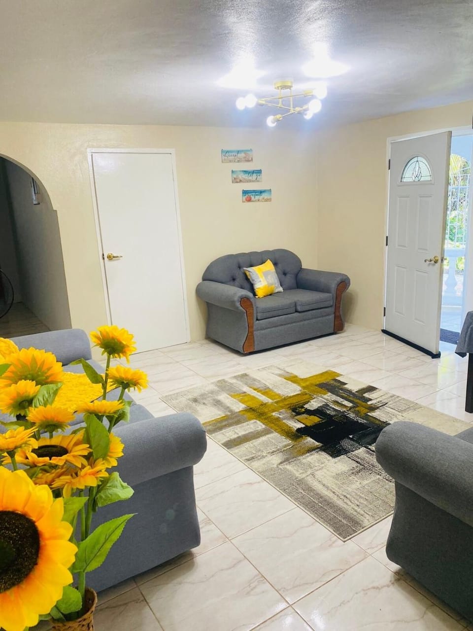 Aristo Oasis, Luxury Guest suite in Santa Cruz House in St. Elizabeth Parish