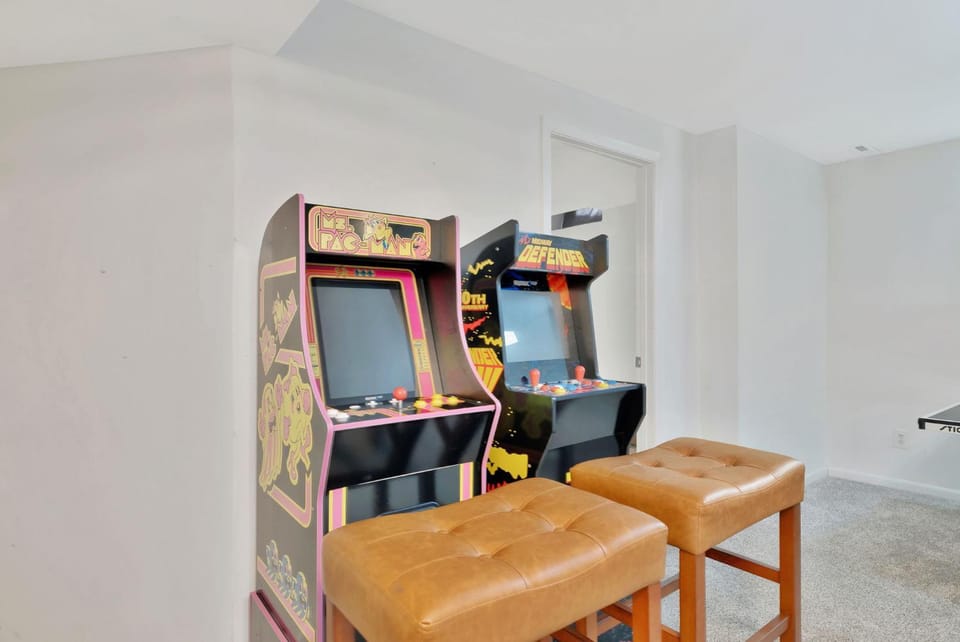Game Room, Table tennis