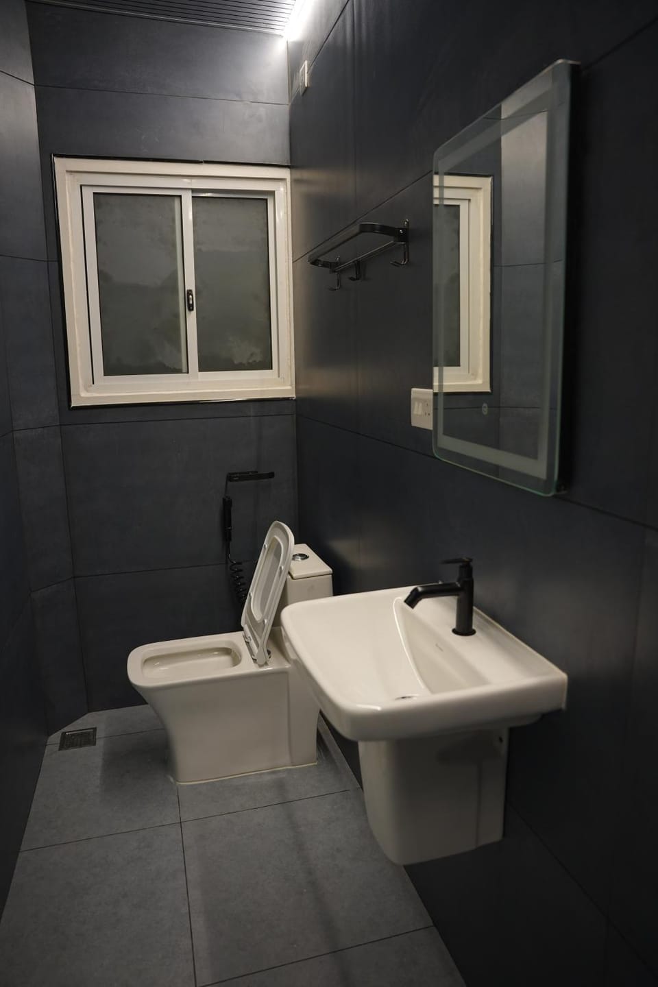 Toilet, Bathroom