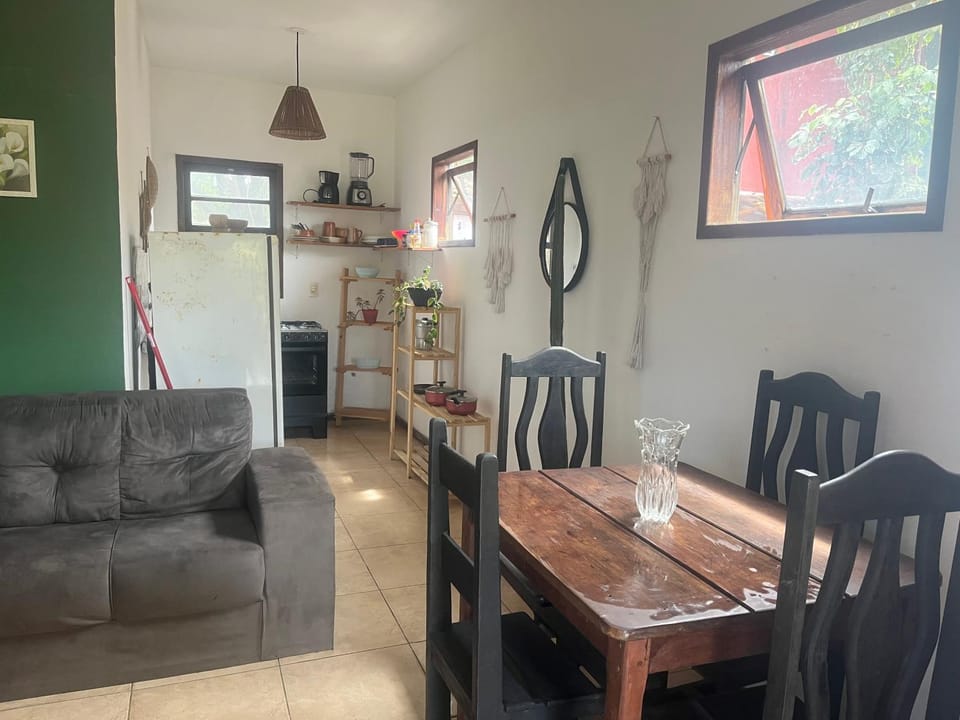 Casa Roots Apartment in Imbassaí