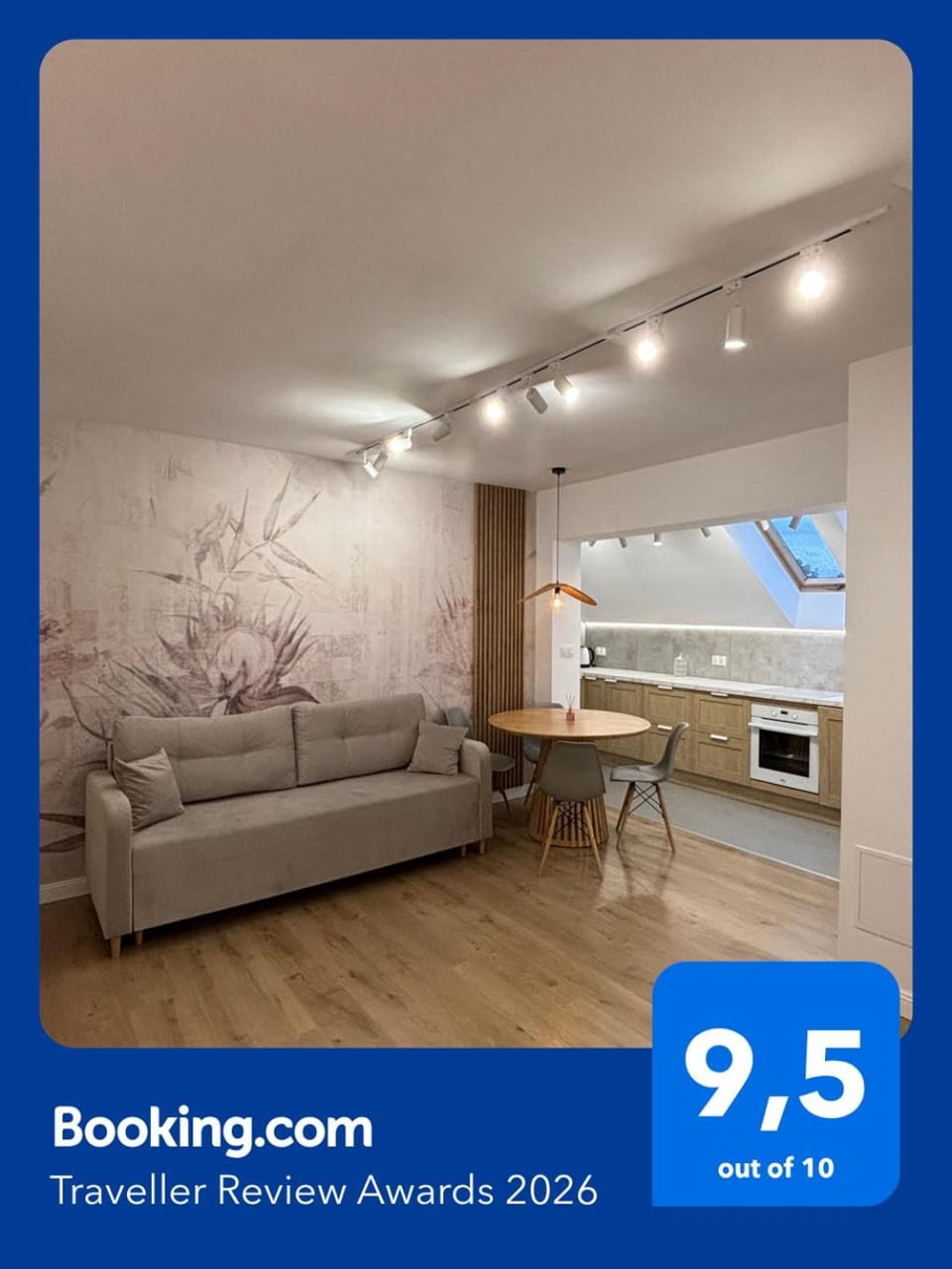 Kitchen or kitchenette, Living room, Seating area