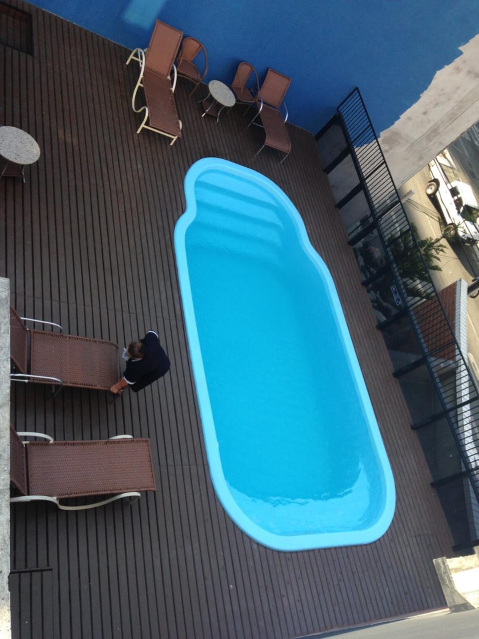 Swimming pool