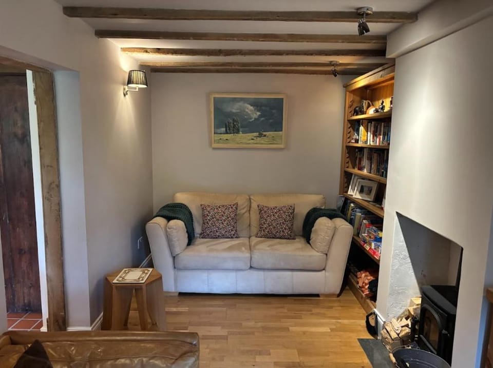 Smith Yard Cottage, Ashbourne Country House in East Staffordshire District