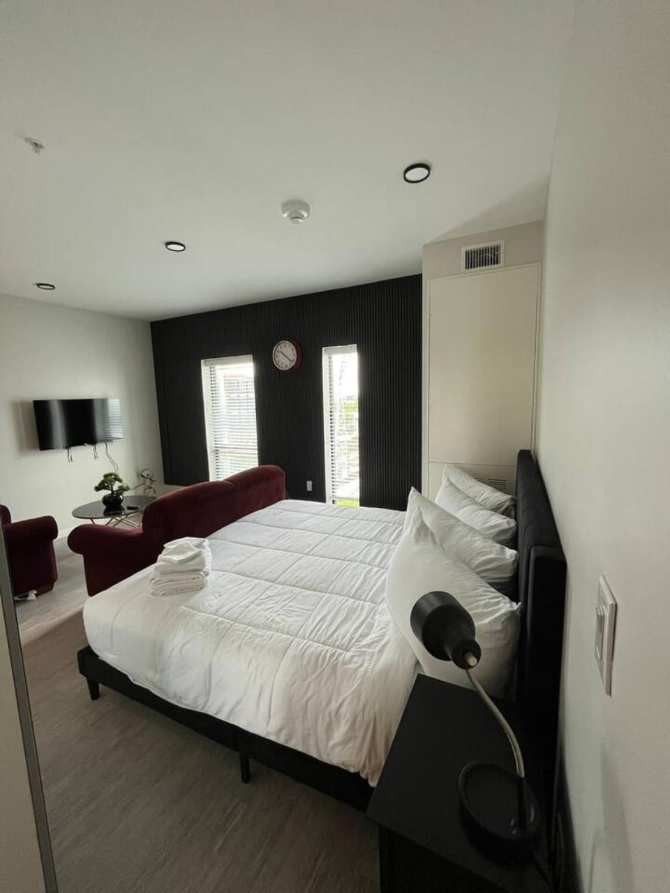 Red Velvet Studio Apartment in Des Moines