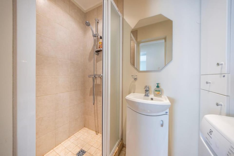 Free parking in the yard Quiet area City center Apartment in Tallinn