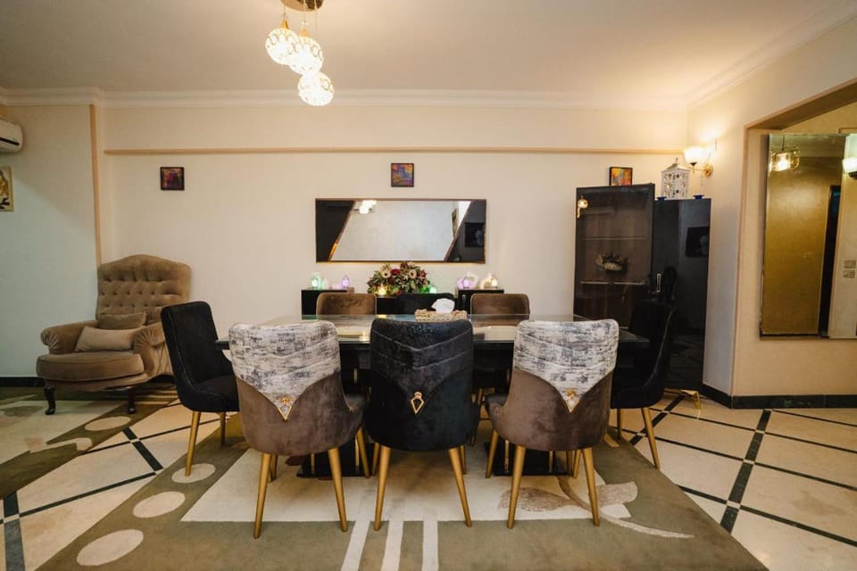 Cozy style vibes in Mohandessin Apartment in Egypt
