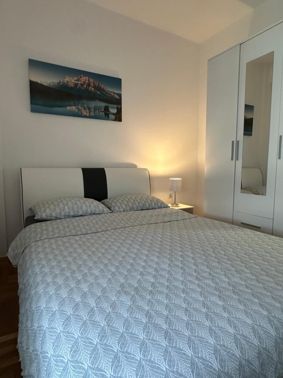 Apartman Radmanović - Free Private Parking, Balcony, 10 min to City Center Apartment in Bosnia and Herzegovina