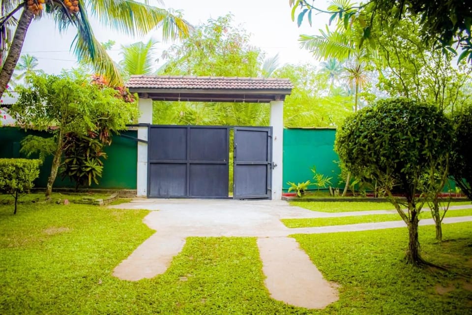 Property building, Natural landscape, Garden, Garden