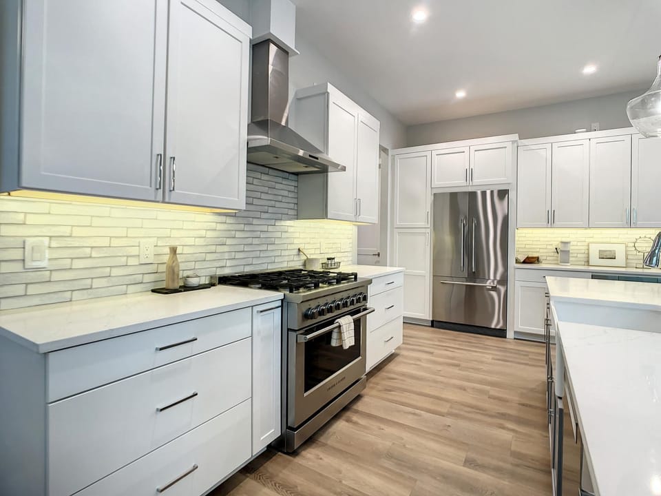 Kitchen or kitchenette, kitchen