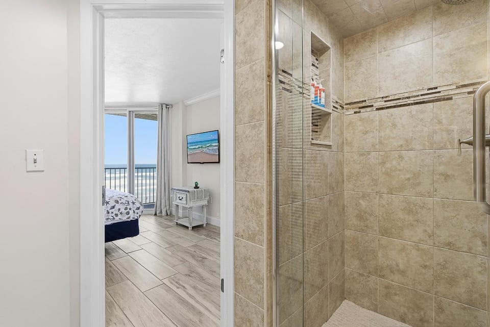 Bathroom, Bath