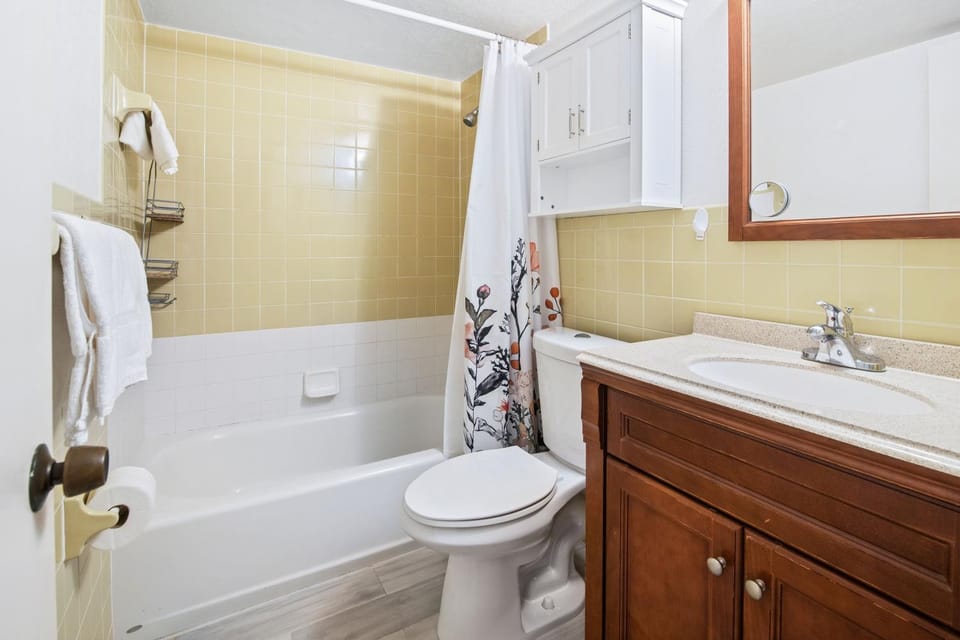 Bathroom, Bath