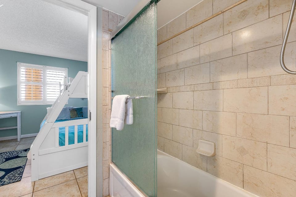 Bathroom, Bath