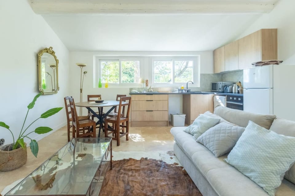 Appartement sur Domaine Aix - Piscine & Tennis - Chopin Apartment in Aix-en-Provence