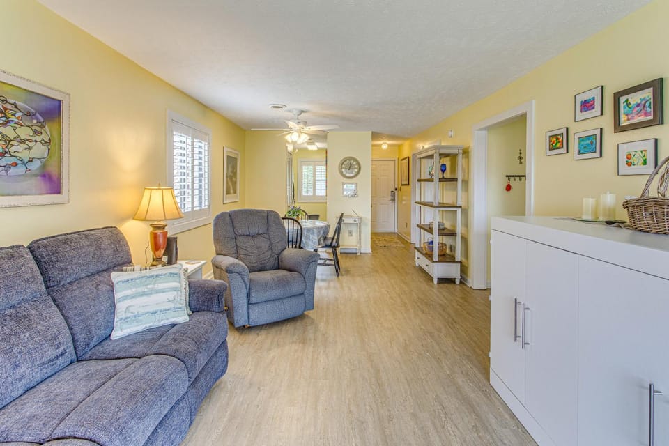 Poolside Fun + Ocean Strolls: Myrtle Beach Oasis! House in South Carolina
