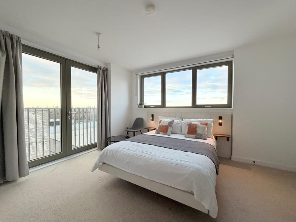 Riverside Rooms and Apartments Vacation rental in London