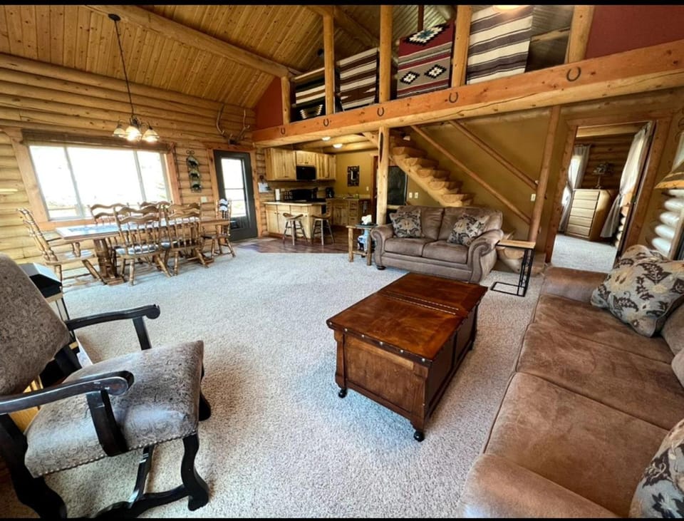 Secluded Montana Cabin with Stunning Madison River Valley Views, Near Ennis, MT Cabin in Idaho