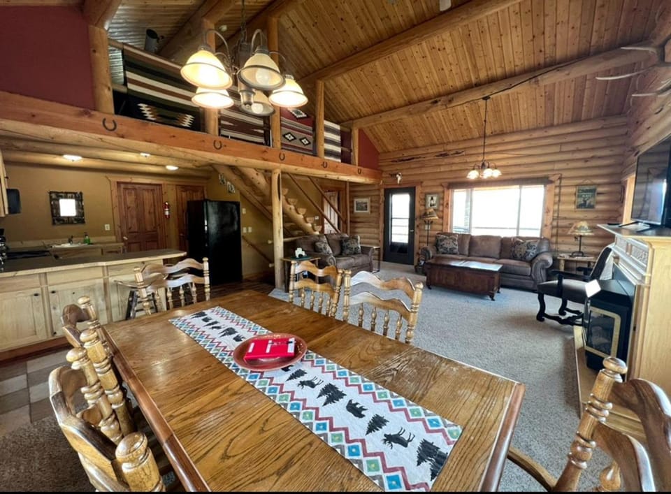Secluded Montana Cabin with Stunning Madison River Valley Views, Near Ennis, MT Cabin in Idaho