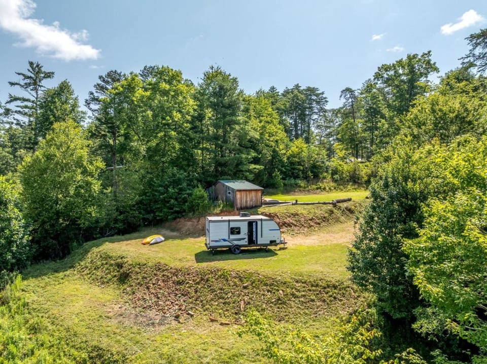Property building, Natural landscape