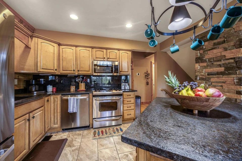 Majestic Mountain Cabin Retreat near Deep Creek Lake in Maryland Cabin in Deep Creek Lake