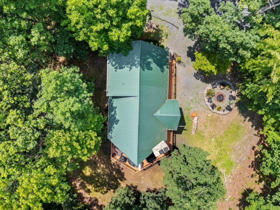 Rustic A-Frame Chalet with Hot Tub & Scenic Views in Mount Jackson, Virginia House in Basye