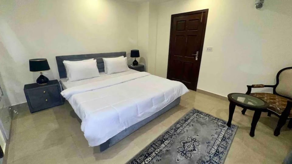 Luxury Loft Living Sleek, Modern and Central 2BR Apartment in Islamabad Capital Territory