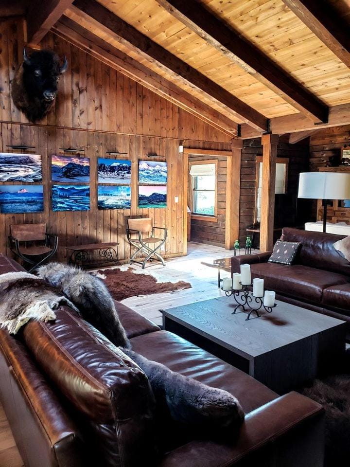 Elegant Western-Style Vacation Rental with Mountain Views near Madison River in Ennis, Montana House in Idaho