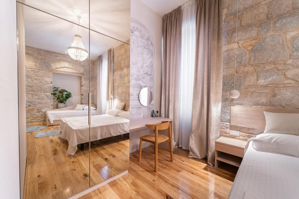 Tifani Luxury Rooms 3 Apartment in Split