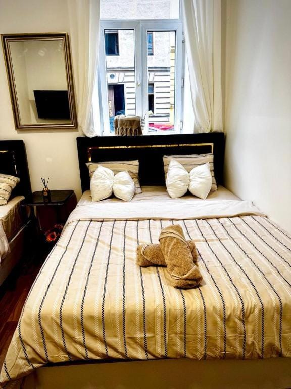 Family Apartment near Schönbrunn Palace HL2 Apartment in Vienna