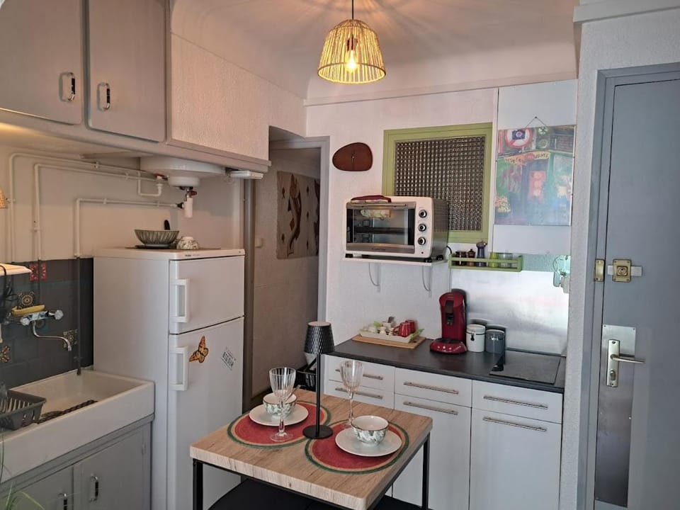 Très joli studio au calme dans le cœur du village Apartment in Ripollès