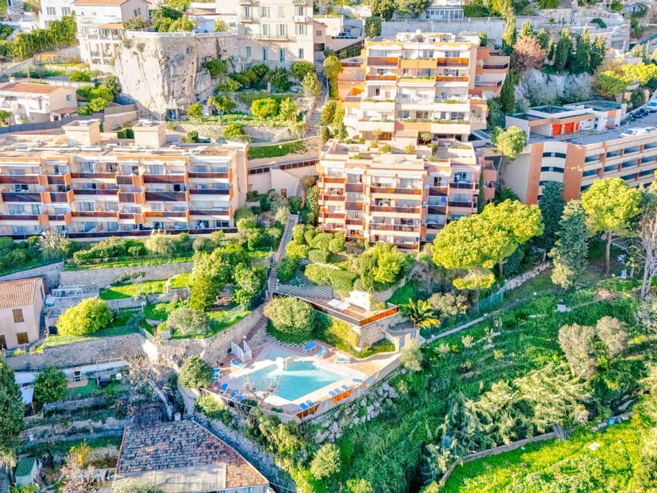 Appartement 6 personnes avec Wi-Fi, vue mer - FR-1-827-18 Apartment in Roquebrune-Cap-Martin
