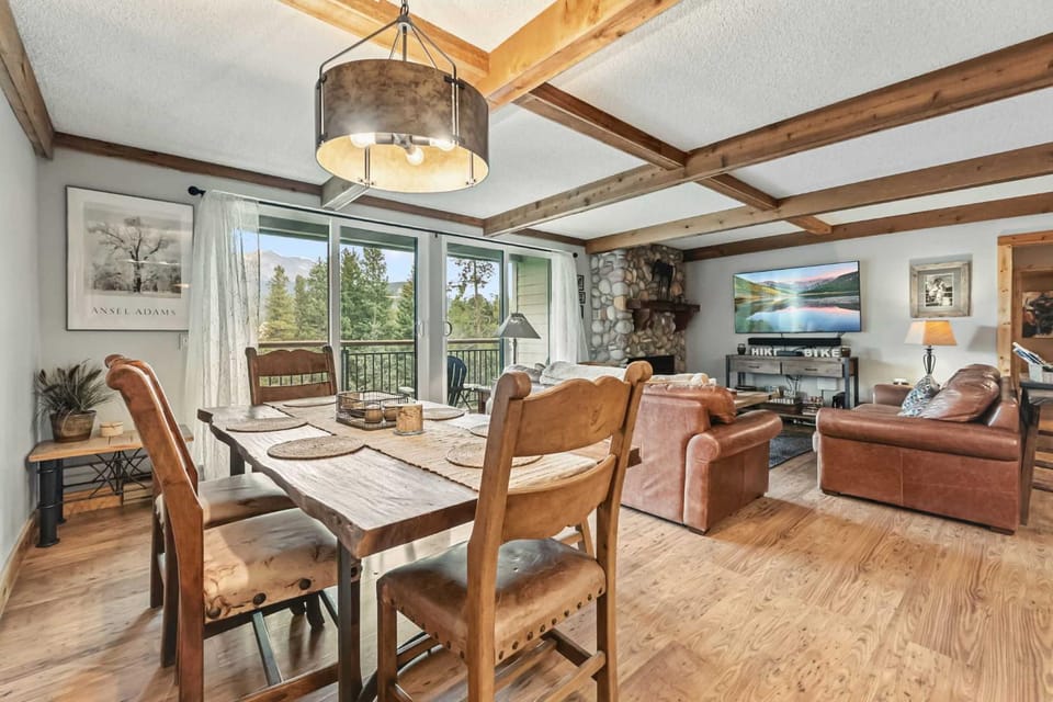 Breck Getaway: Views Sauna & Family-Friendly Stay House in Breckenridge