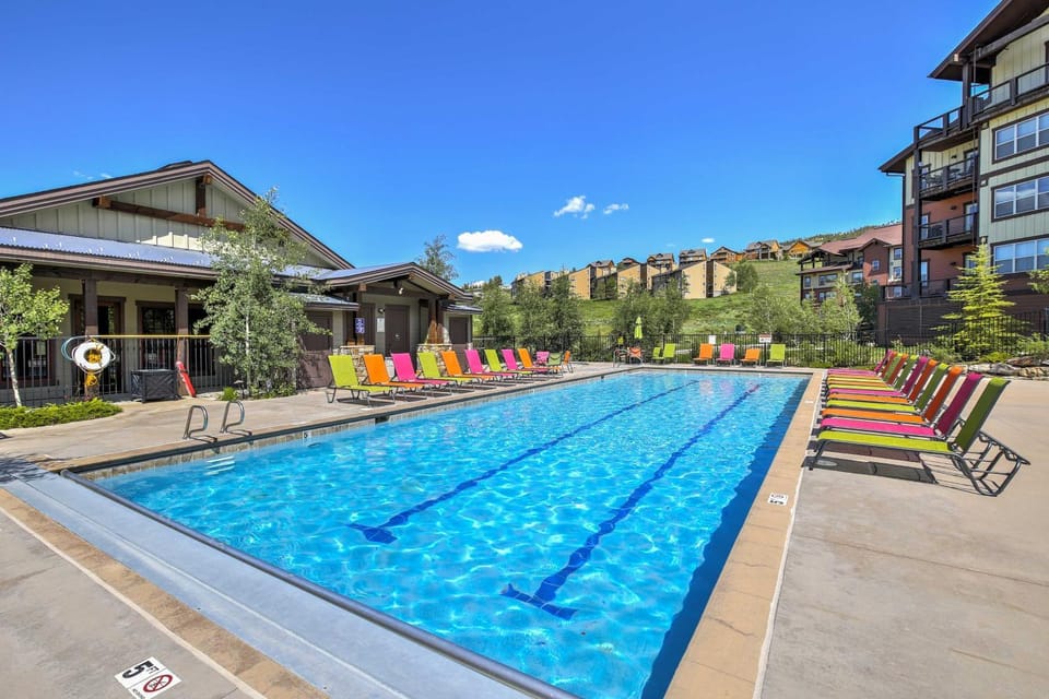 Granby Ranch Escape: Shuttle to the Slopes! House in Granby