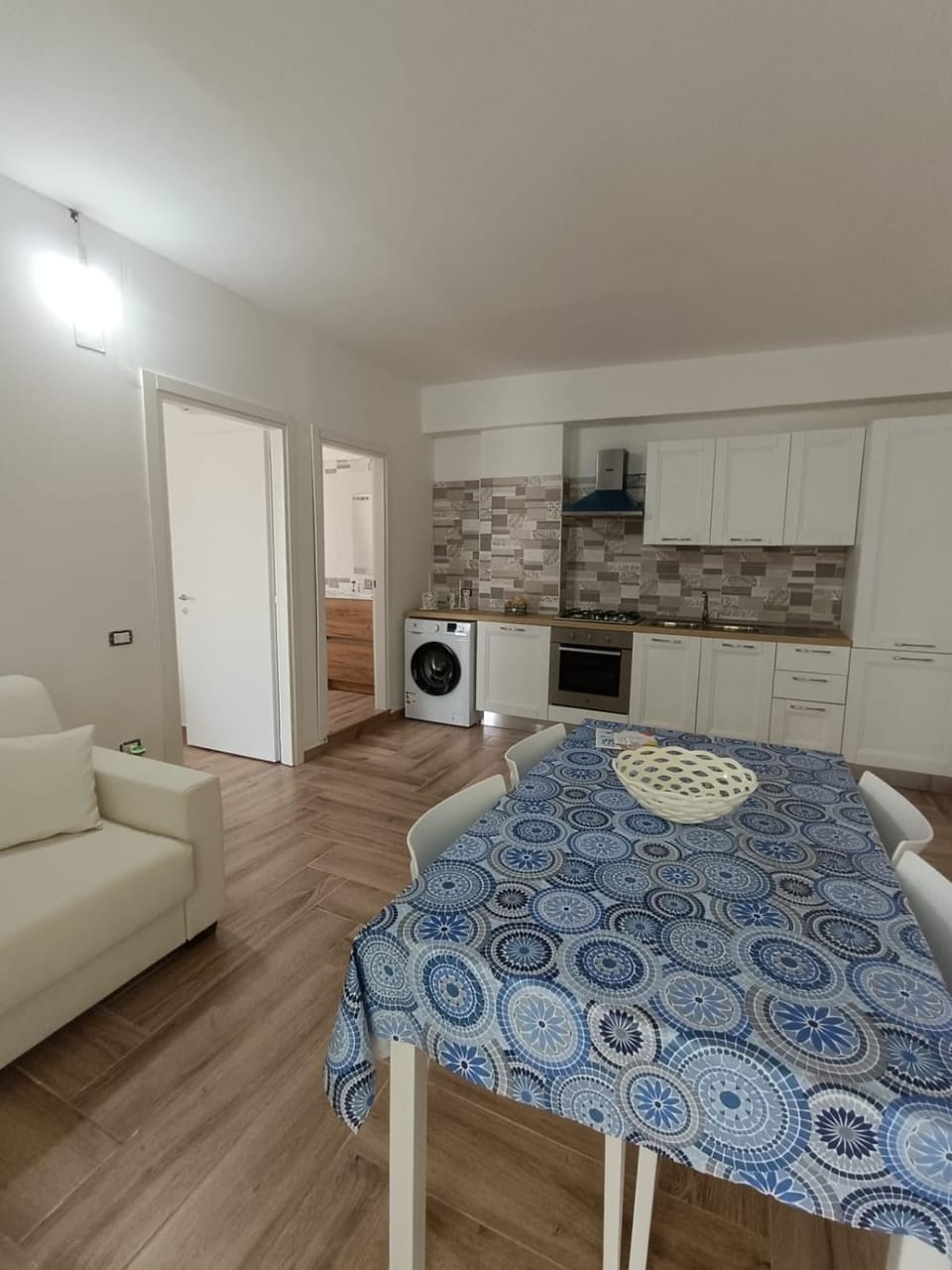Living room, Seating area, washing machine