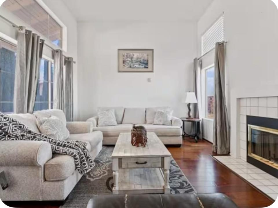 Resort Style House House in Apple Valley