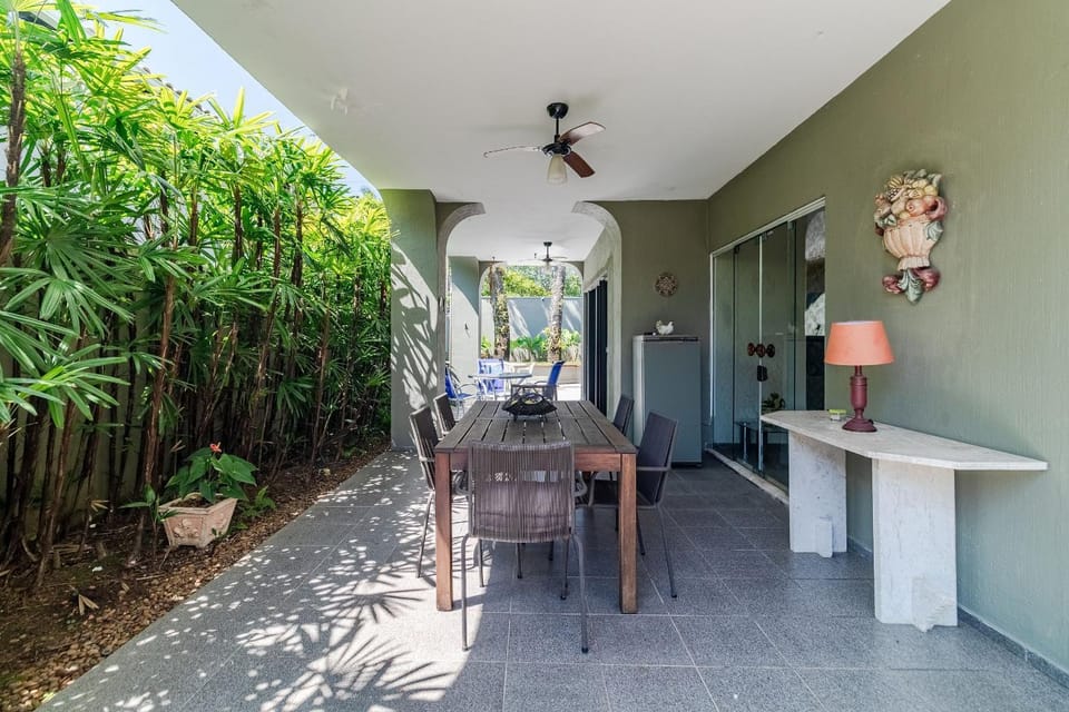 150m Beach | Bed & Bath Linen | 4 Parking Spots House in State of São Paulo