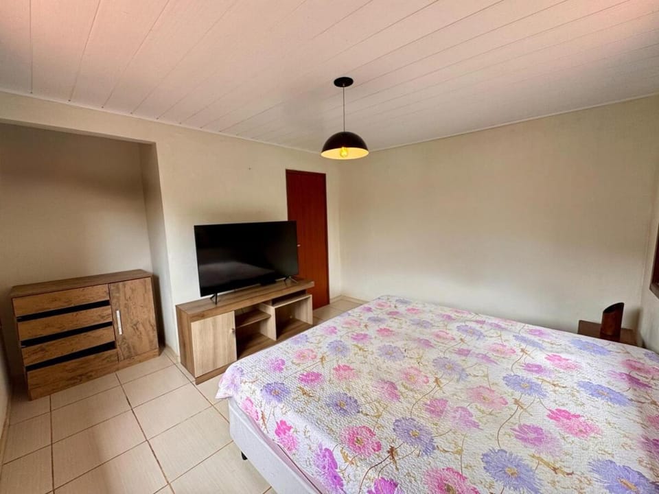 Lugar de muita paz e diversão, apenas 5 km do centro de nova Friburgo House in Nova Friburgo