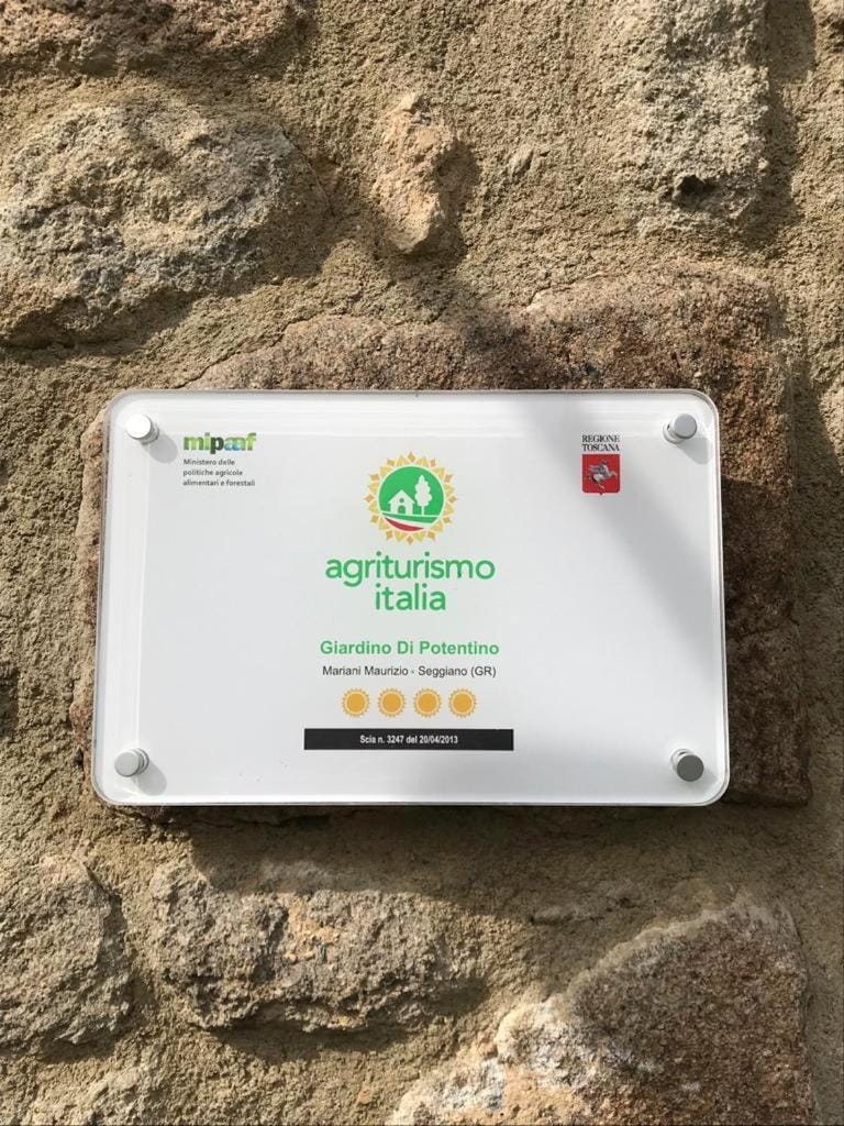 Facade/entrance, Certificate/Award