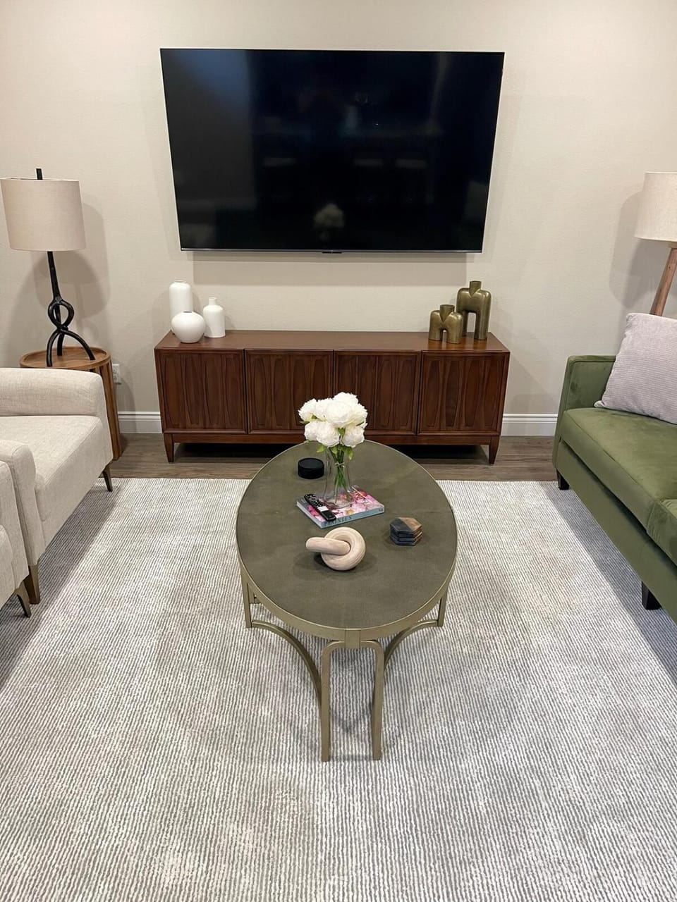 TV and multimedia, Living room, Seating area