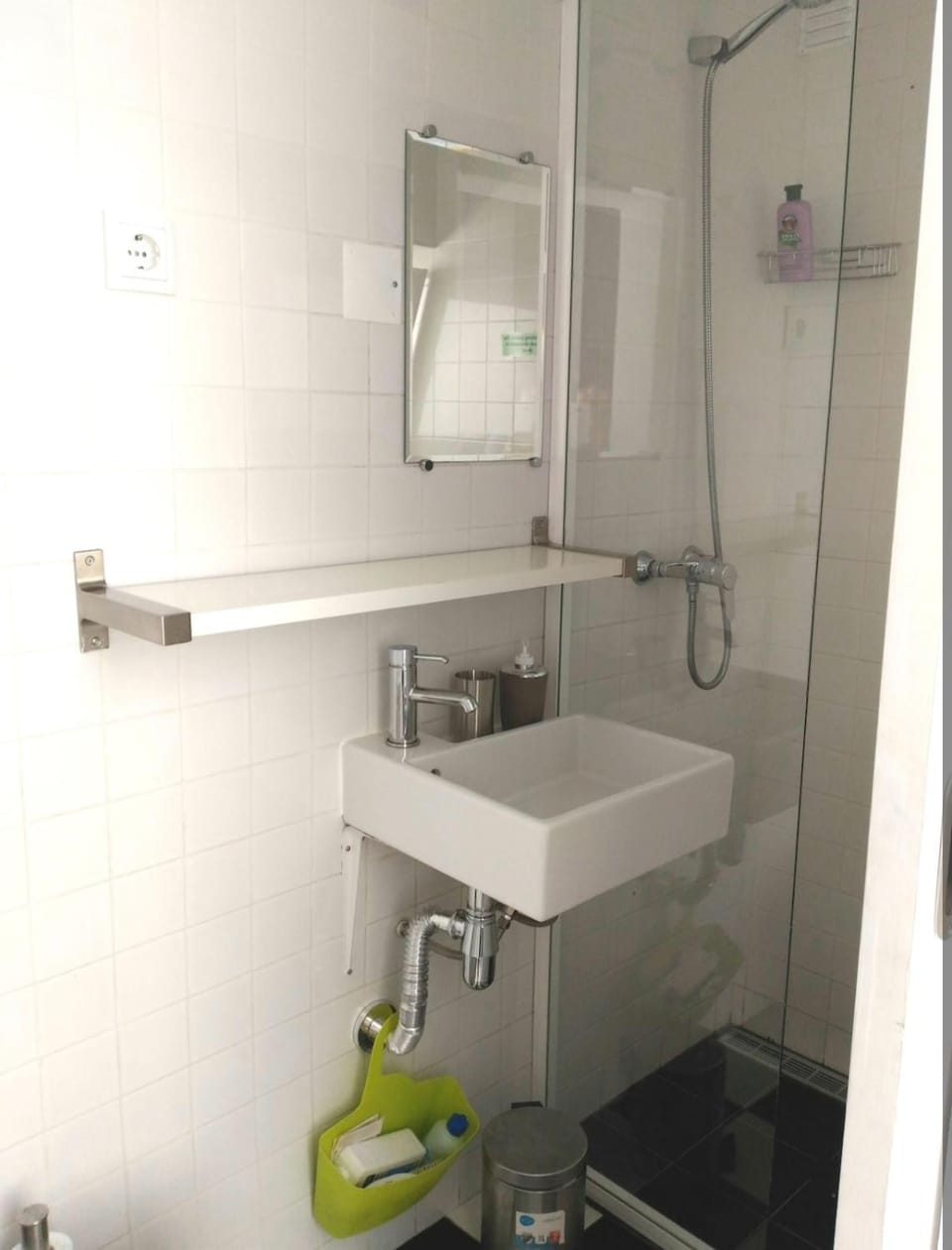 Pequeno apartamento com terraço Apartment in Lisbon